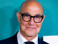 『プラダを着た悪魔』スタンリー・トゥッチ、21歳差婚を語る　義妹はエミリー・ブラント