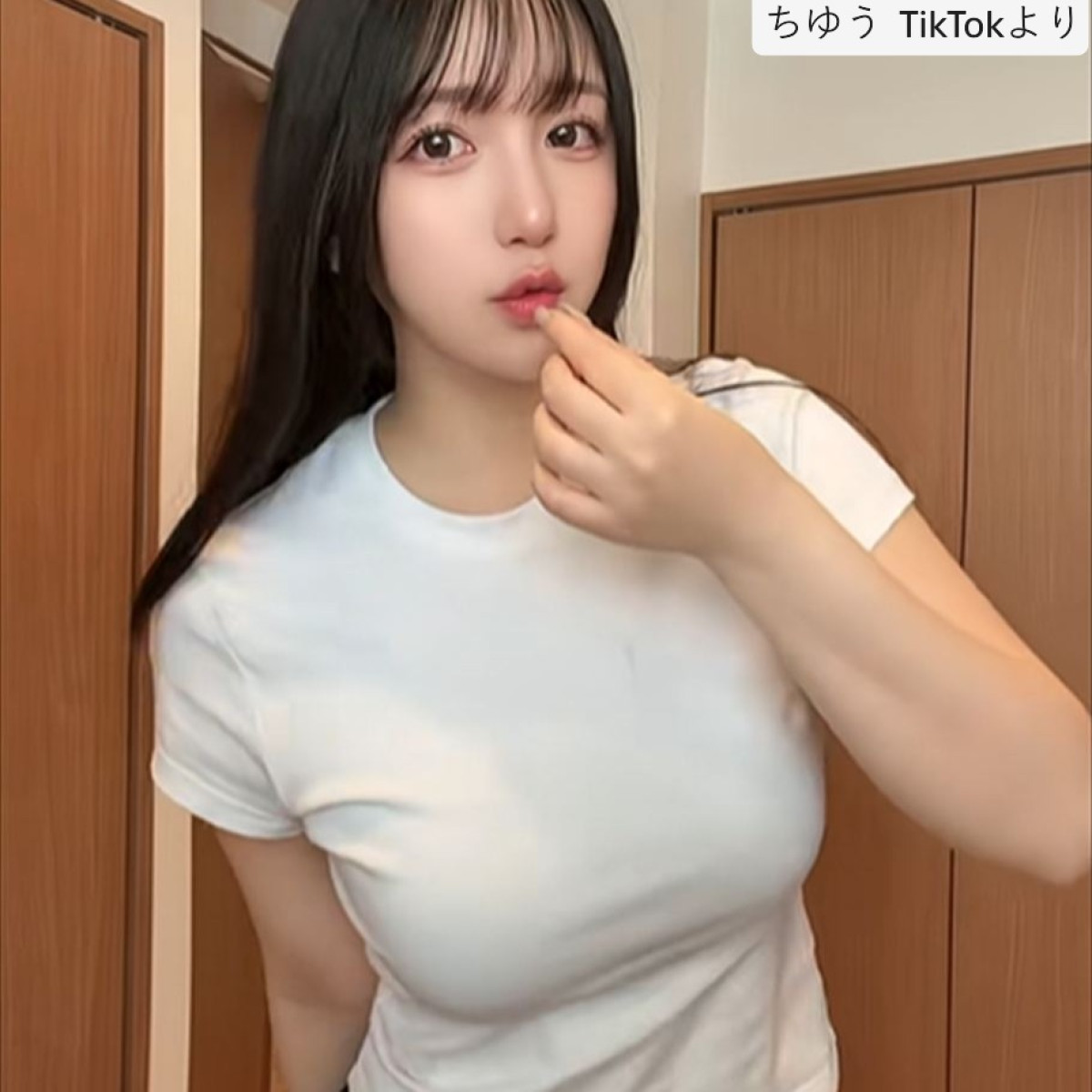 ちゆう、ソロショット　※「ちゆう」TikTok