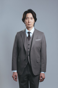ドラマ『一次元の挿し木』に出演する佐々木蔵之介
