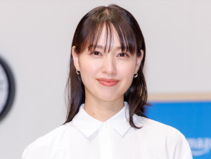 戸田恵梨香