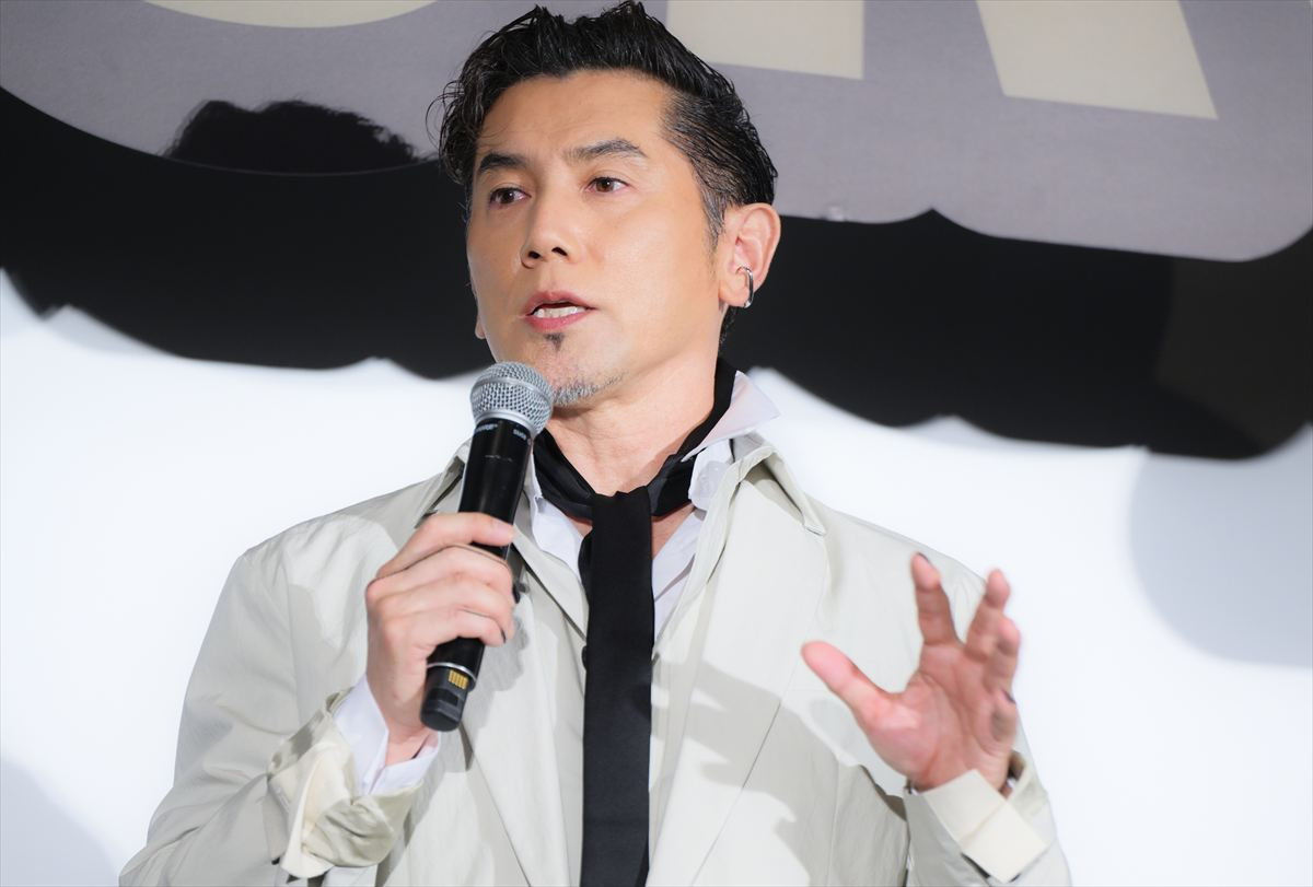 宮舘涼太、大事なところで噛み赤面　本木雅弘が優しくフォロー