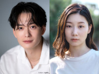 舞台『移民』に出演する（左から）岡田将生、土居志央梨