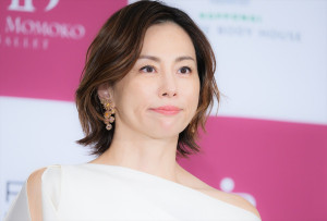谷桃子バレエ団新制作公演「CINDERELLA（シンデレラ）」に出演することが決まった米倉涼子