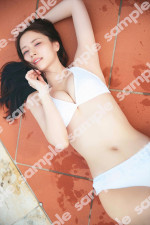 乃木坂46 金川紗耶1st写真集『好きのグラデーション』封入特典ポストカード絵柄