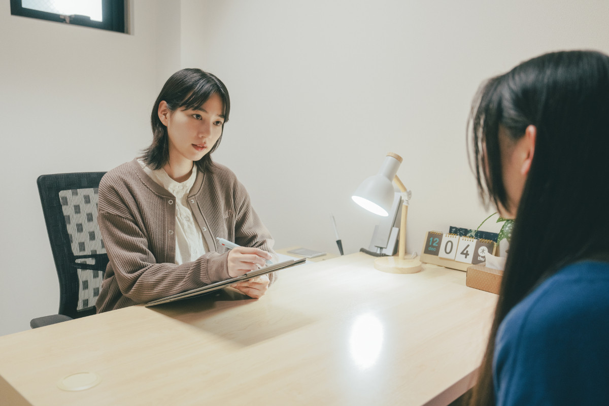 安田章大×のん『平行と垂直』兄妹それぞれの日常を丁寧に映し出す本編映像&場面写真解禁