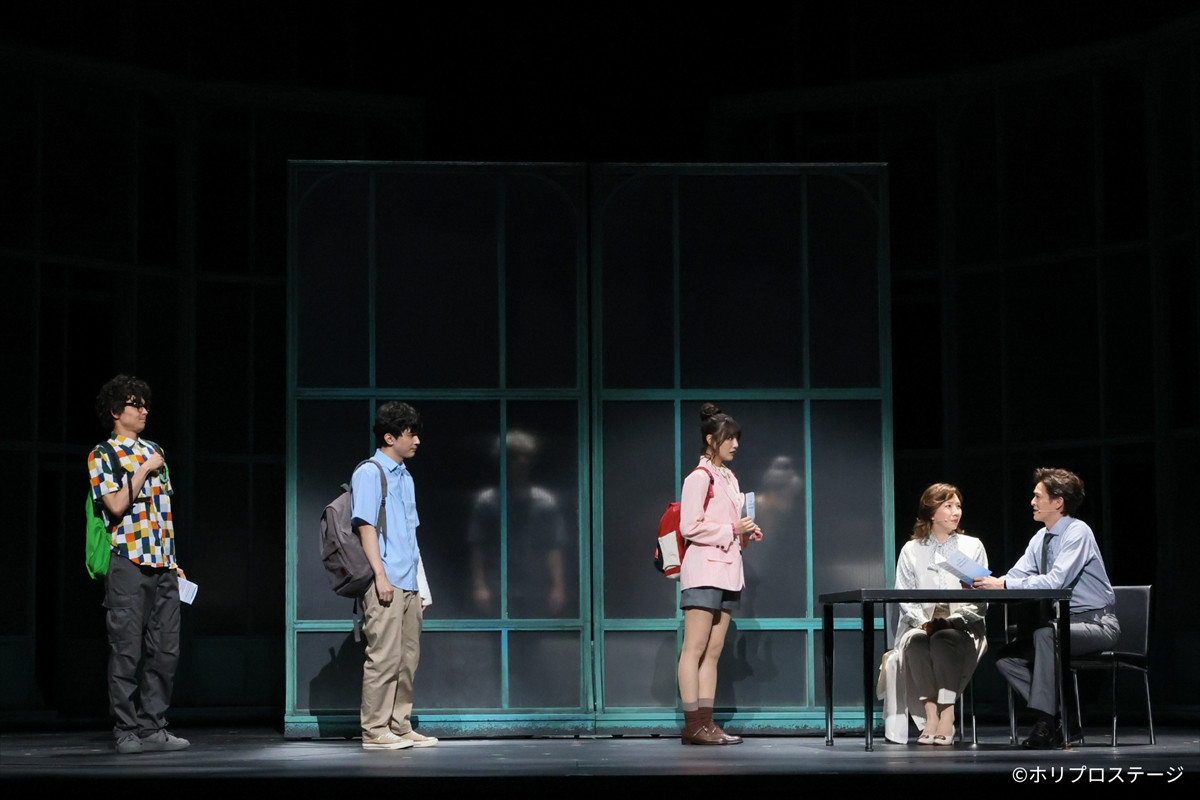 柿澤勇人＆吉沢亮、熱演の舞台写真とコメント到着　ミュージカル『ディア・エヴァン・ハンセン』開幕