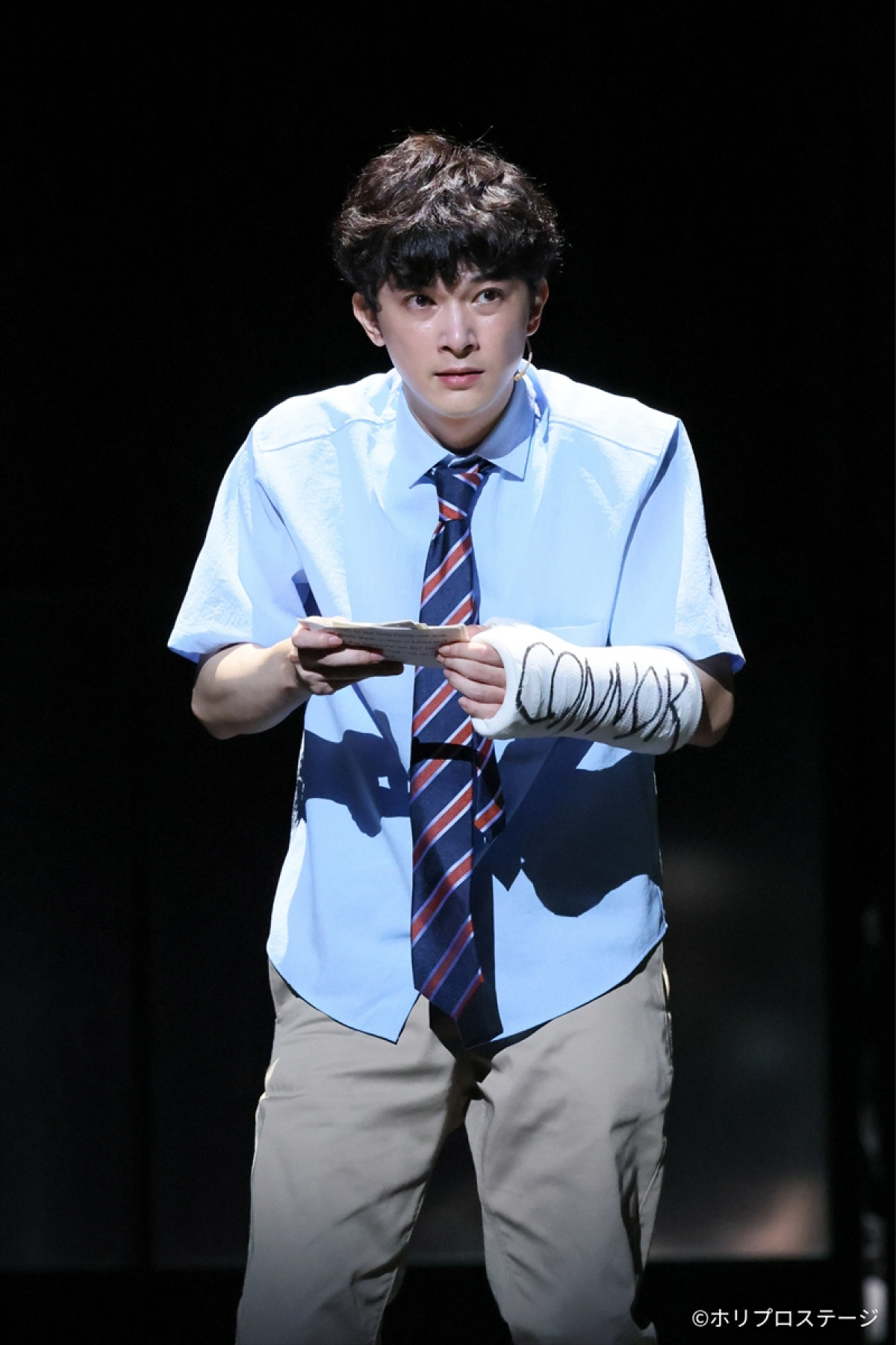柿澤勇人＆吉沢亮、熱演の舞台写真とコメント到着　ミュージカル『ディア・エヴァン・ハンセン』開幕