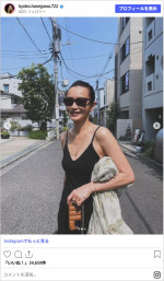 長女撮影？　黒ワンピース姿　※「長谷川京子」Instagram