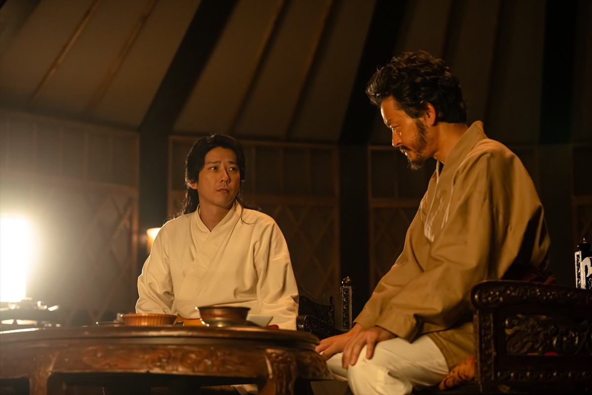 『VIVANT』“長野”小日向文世、正体判明！ ネットは丸菱商事を心配「全員調べた方がいい」「魔境すぎん？？」