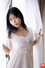 『SPA!デジタル写真集 Miina「最胸の超新星、現る！」』より