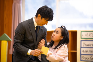 【写真】捨てられた山本の写真がカメラ目線