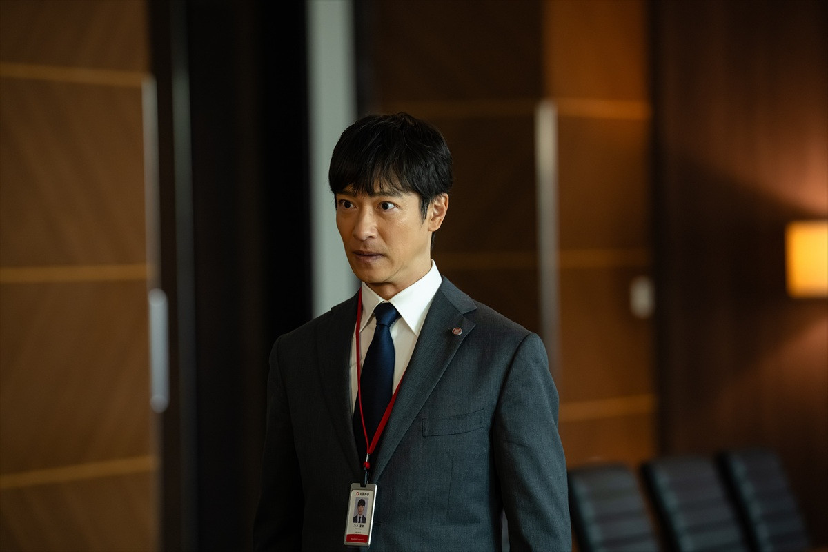 『VIVANT』“長野専務”小日向文世、苦悩する“乃木”堺雅人に助言　ネット称賛「胸アツ」「泣いた」（ネタバレあり）
