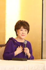 川中美幸、爆笑喜劇『三婆』取材会に登場