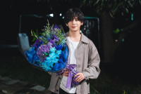 山田涼介のクランクアップ写真　ドラマ『一次元の挿し木』