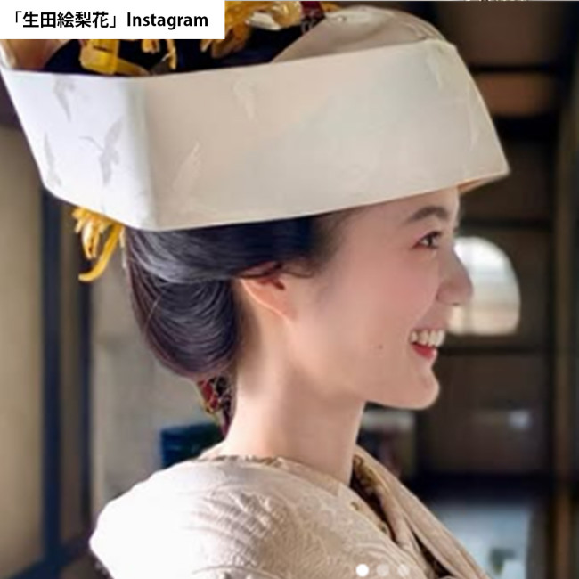 生田絵梨花ソロショット　※「生田絵梨花」Instagram