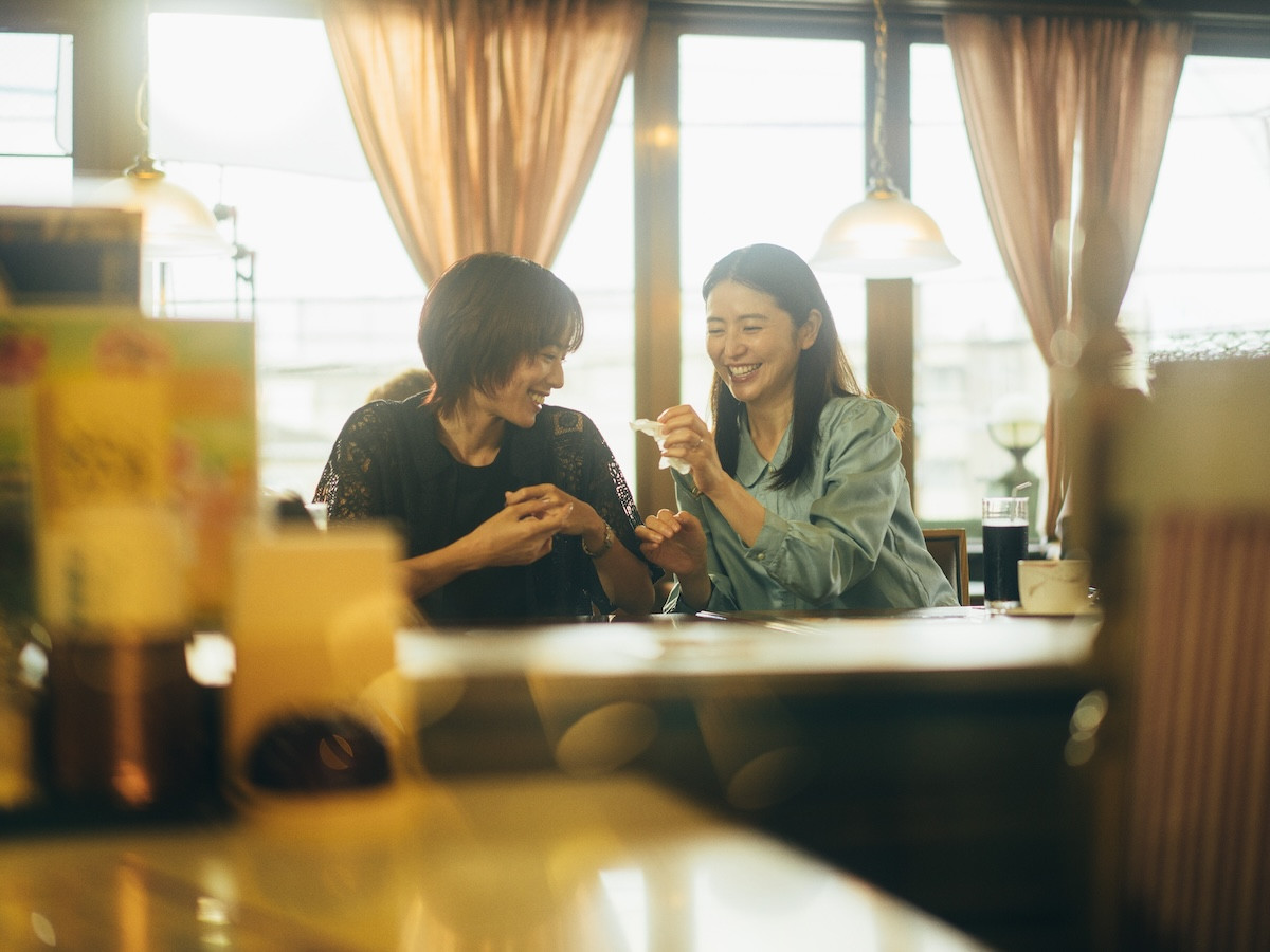 長澤まさみ、柄本佑＆石橋静河との共演を振り返る『このごにおよんで愛など』場面写真も解禁