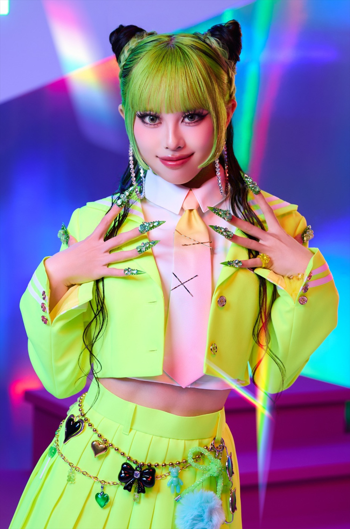 山田孝之がギャルパフォーマンスグループGALEDGE.デビュー曲MVのクリエイティブディレクターに　ティザー公開