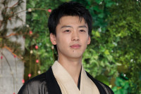 竹内涼真、ドラマ『再会～Silent Truth～』制作発表記者会見に登場