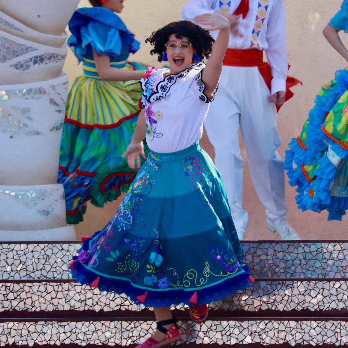 20260113_ステージショー「ダンス・ザ・グローブ！