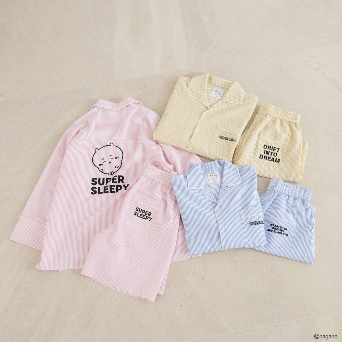 ローリーズファーム『ちいかわ』コレクション発売! モコモコ素材の“耳つき”セットアップなど全10型