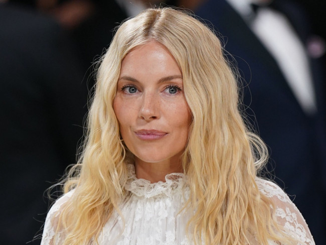 シエナ・ミラー