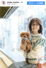 柏木由紀子、春を先取りしたコーディネートを披露　※「柏木由紀子」インスタグラム