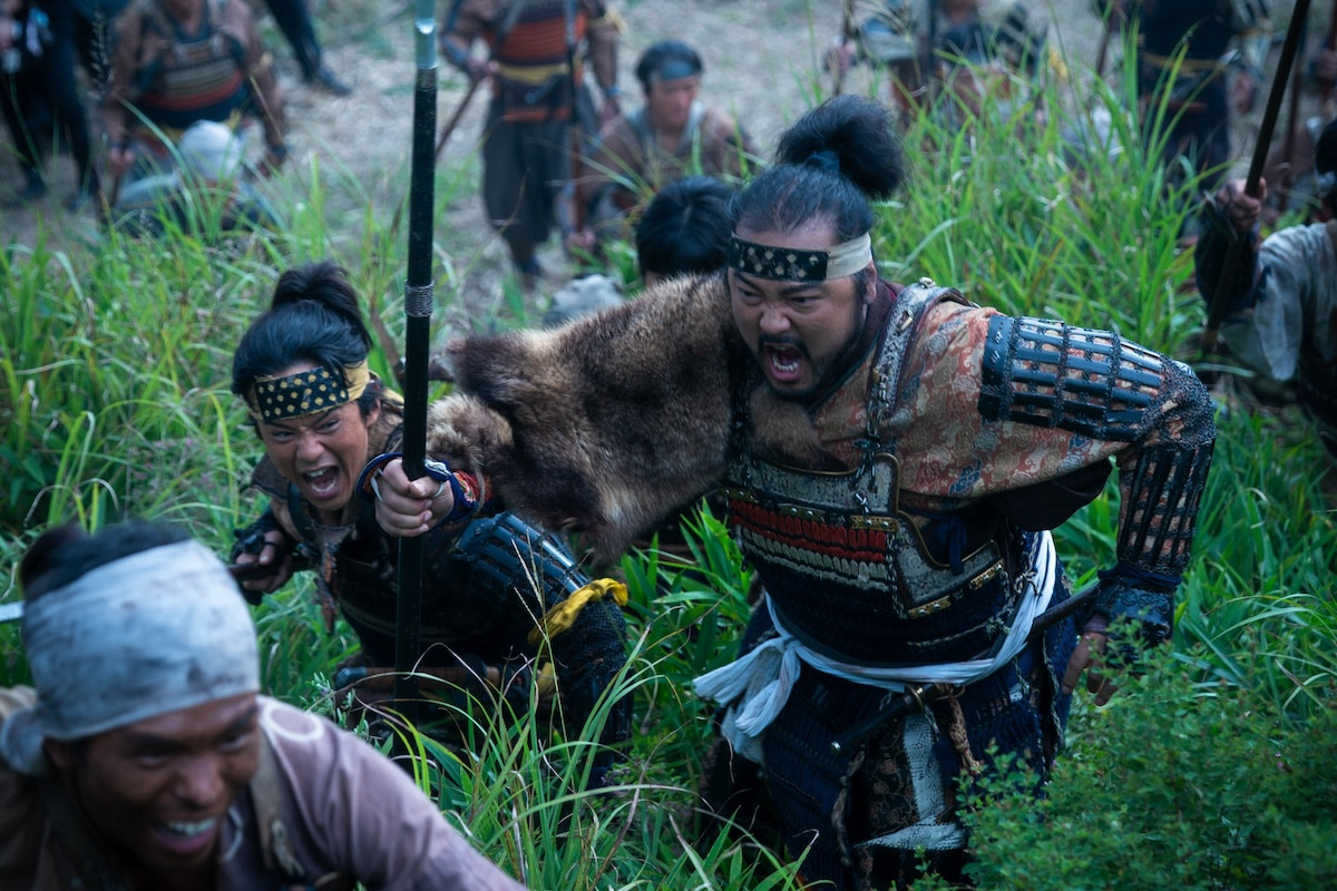 『豊臣兄弟！』第4回 “小一郎”仲野太賀＆“藤吉郎”池松壮亮、初めての大戦へ　父の敵を前に大きな決断！