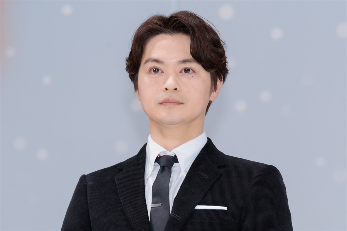 なにわ男子・長尾謙杜、母親を演じた沢口靖子をエスコート！　沢口「ほっぺが白くてプクプクッとしたところが似てる」