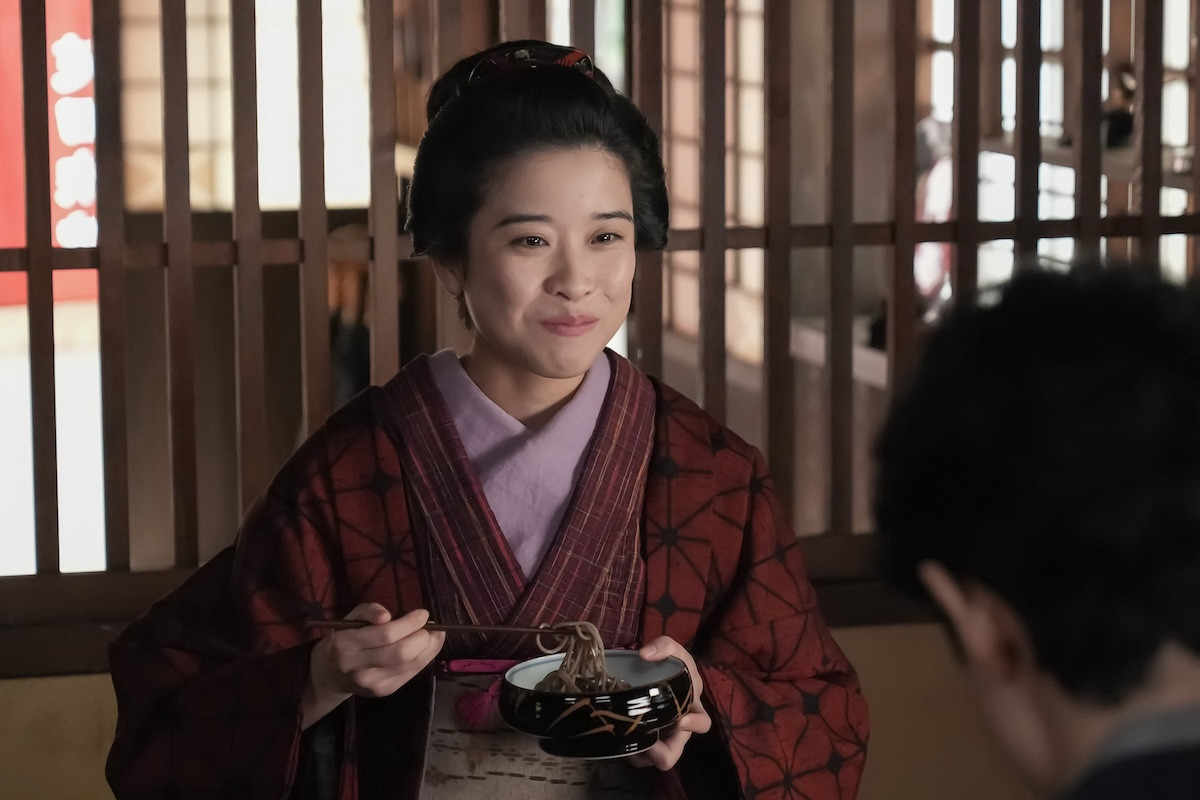 明日の『ばけばけ』“錦織”吉沢亮、“ヘブン”トミー・バストウにある決意を伝えにやってくる