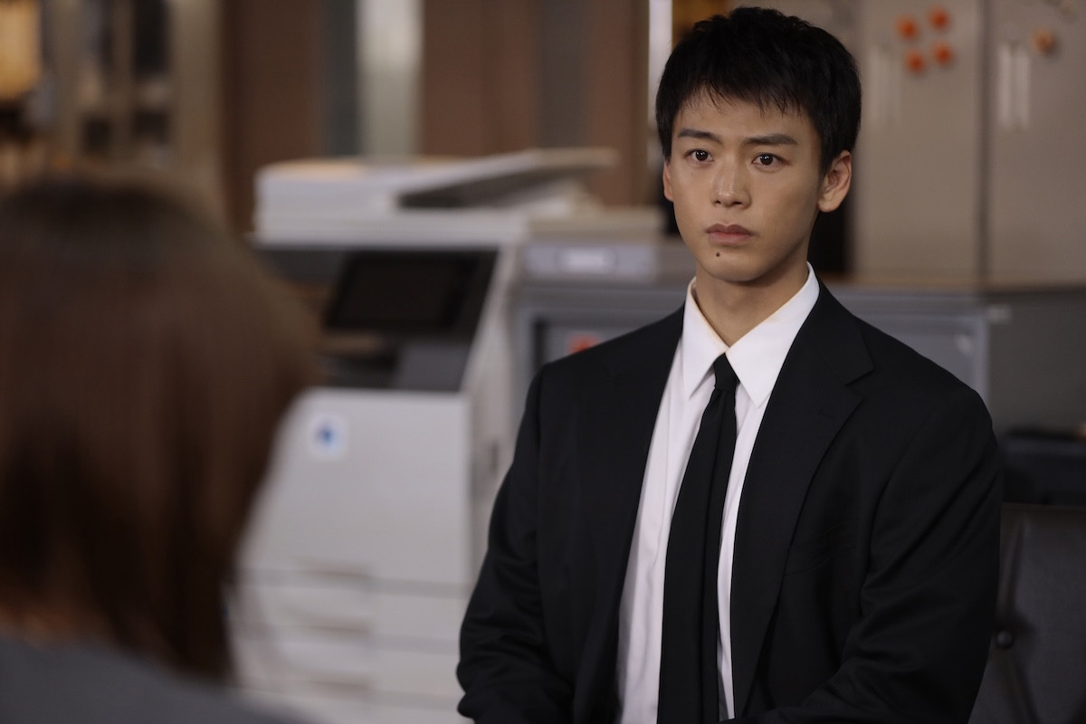 『再会』初回 “淳一”竹内涼真＆“万季子”井上真央、運命の対面→予想外の展開にあ然「まさか」「タップ…？」