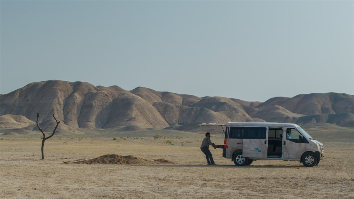 アカデミー賞仏代表『シンプル・アクシデント／偶然』5.8公開決定！　ユーモアと緊迫感が交差する場面写真も解禁