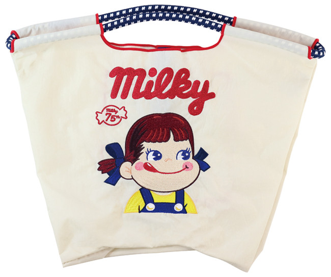 写真）「ミルキー」75周年デザイン！ “レトロペコちゃんソフビ人形