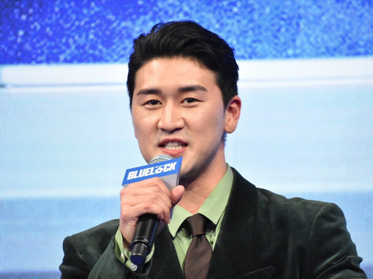 高橋恭平、実写映画『ブルーロック』出演は「財産に」　なにわ男子・藤原丈一郎と走り込み＆道枝駿佑からボールプレゼントも