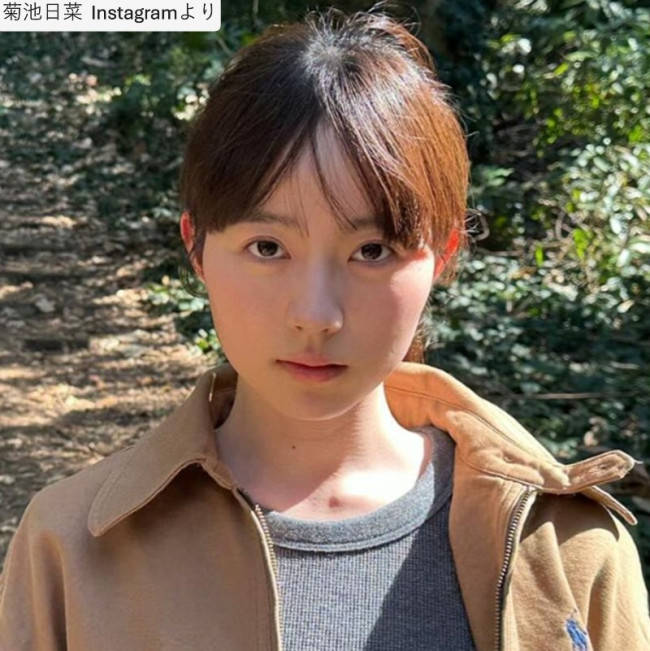 菊池日菜、ソロショット　※「菊池日菜」Instagram