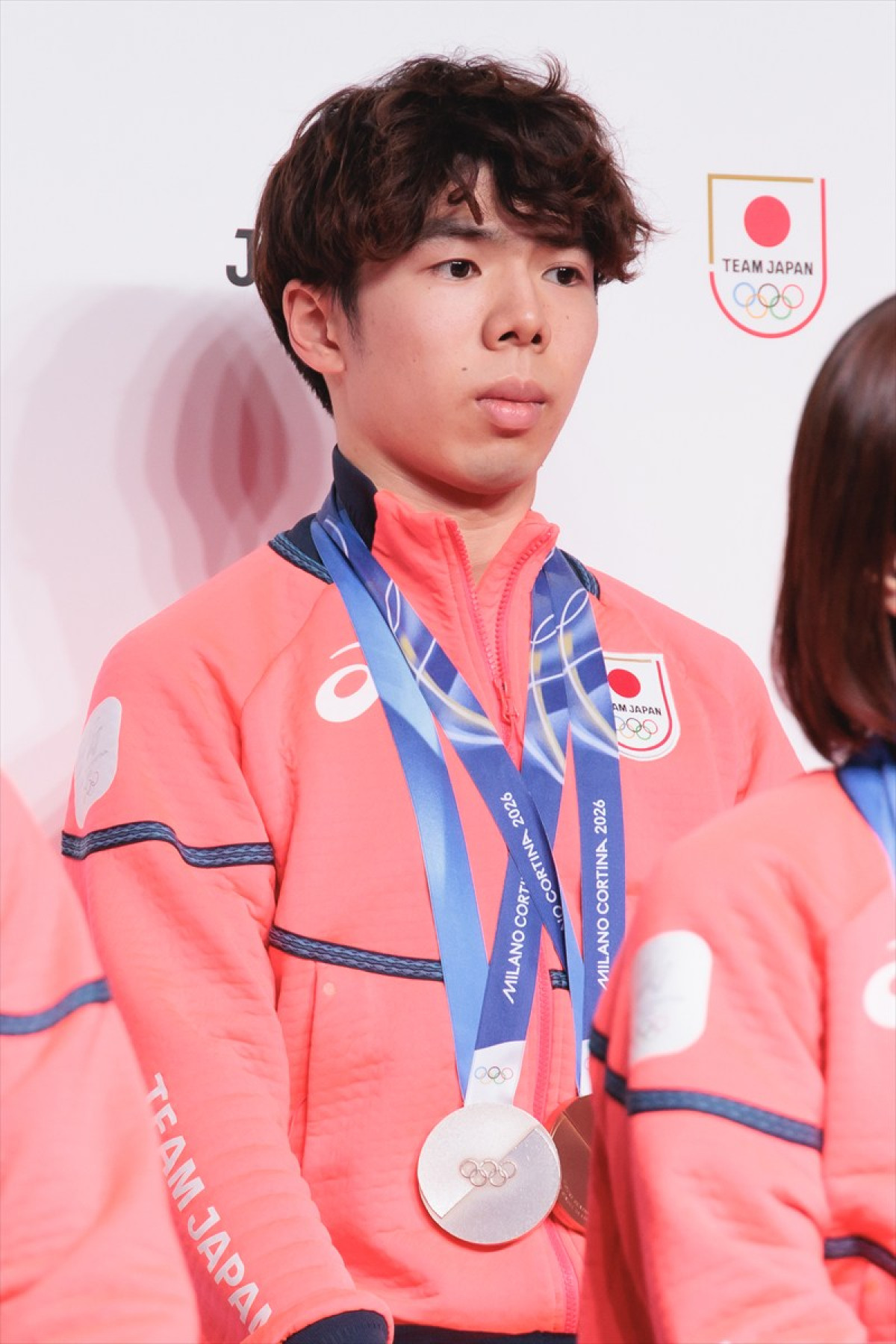 “りくりゅう”三浦璃来＆木原龍一「しばらくは好きなものを食べたい」　激闘終えメダリストたちが帰国