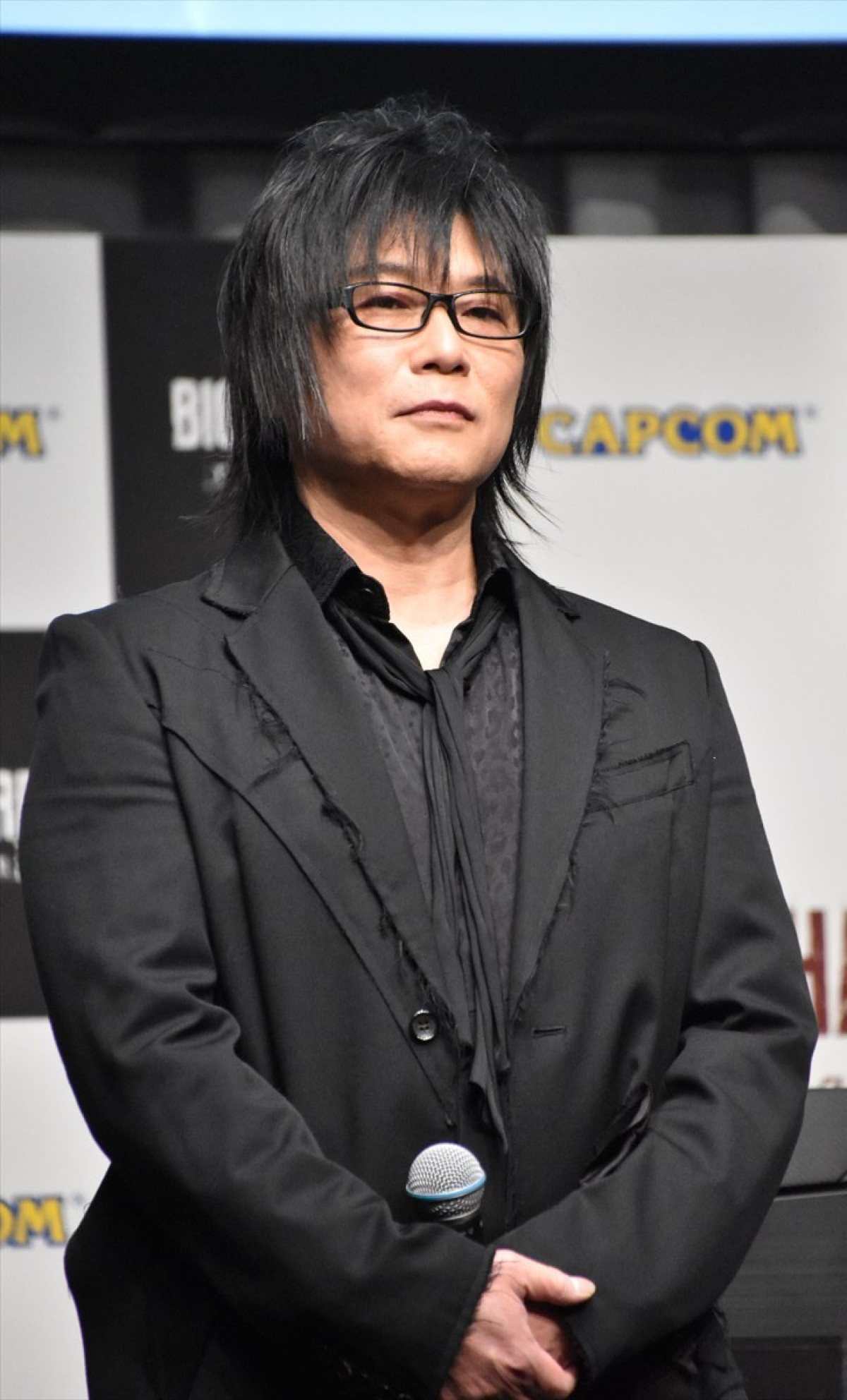 狩野英孝がゾンビとチェンソーを奪い合い「俺のだぞ！」　『バイオハザード レクイエム』完成披露発表会で絶叫