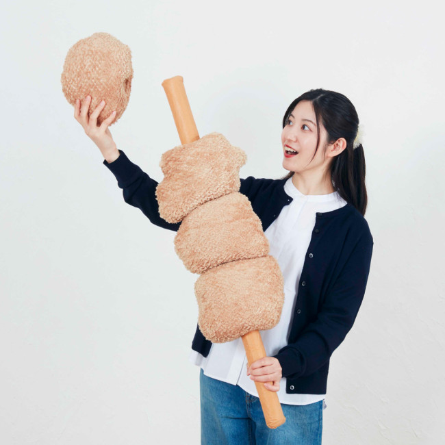 本日限定！セブンイレブン　HAPPYくじ　ぬいぐるみ唐揚げ棒 写真）「セブンイレブン」まさかのHappyくじに！ 特賞は90cmの