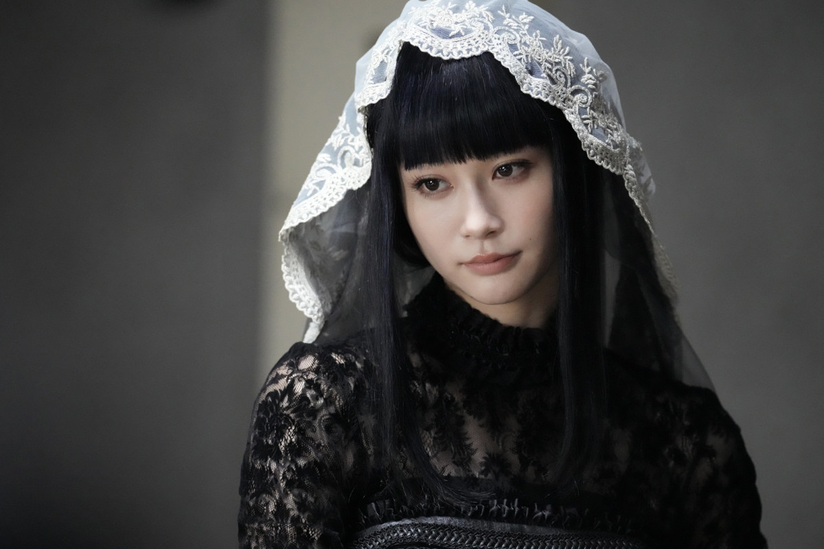 目黒蓮主演『SAKAMOTO DAYS』新場面写真解禁　驚異的再現度ビジュアル＆激しいバトルシーン