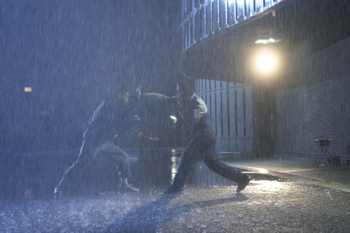 綾瀬はるかが涙…『人はなぜラブレターを書くのか』場面写真解禁　ヒゲダンとの対談映像も近日公開