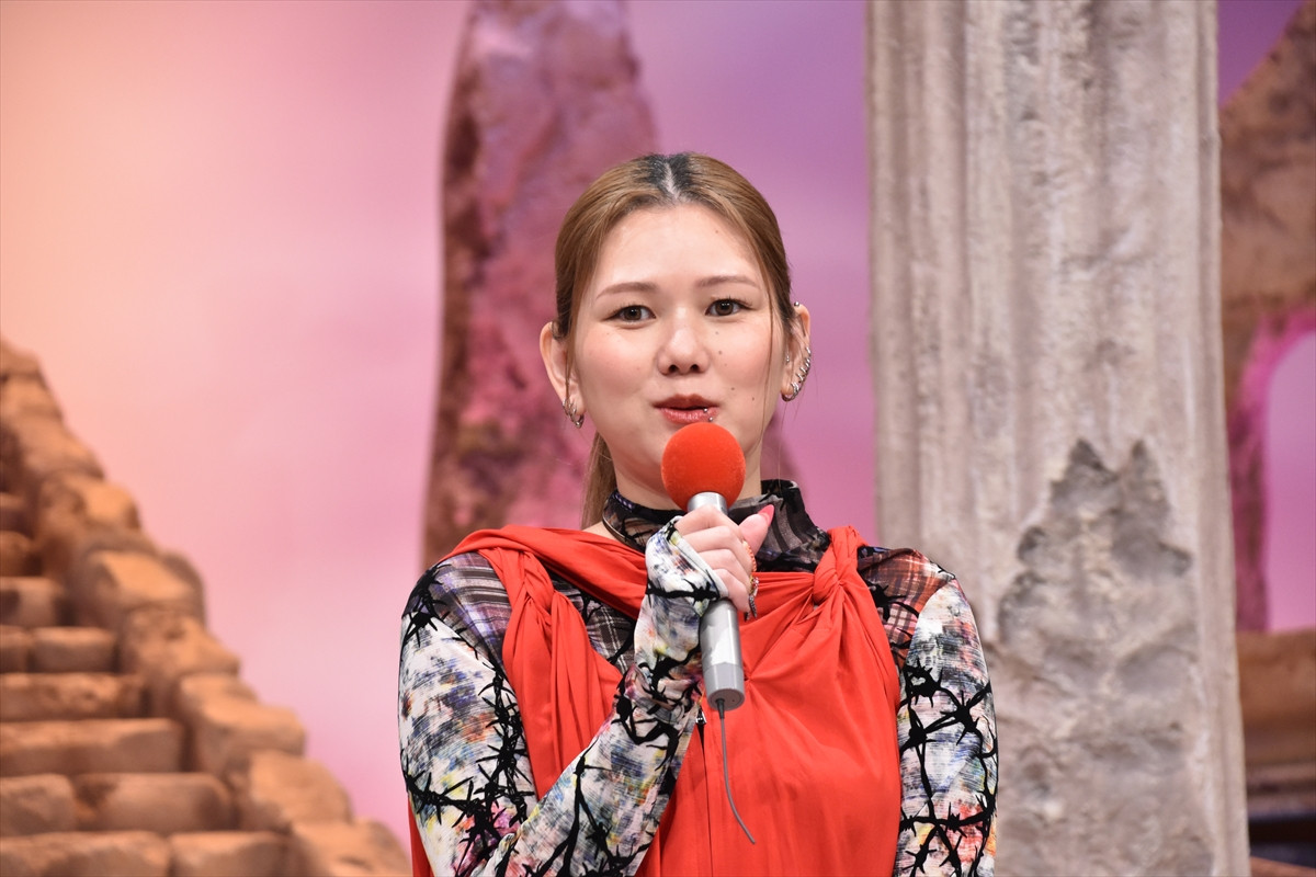 金原ひとみ＆ヒャダイン『カンブリア宮殿』新MCに就任！　インタビューしてみたいのは「ビル・ゲイツ」 