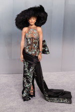 アカデミー賞アフターパーティーに登場したリタ・オラ