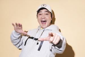 川平慈英