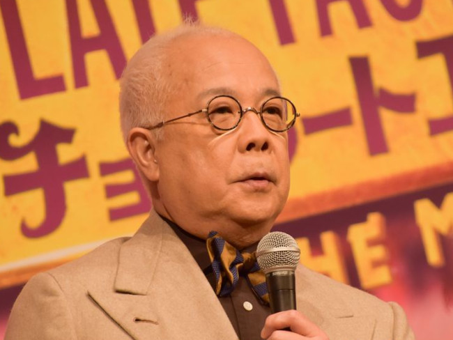 ミュージカル『チャーリーとチョコレート工場』製作発表記者会見に登壇した小堺一機