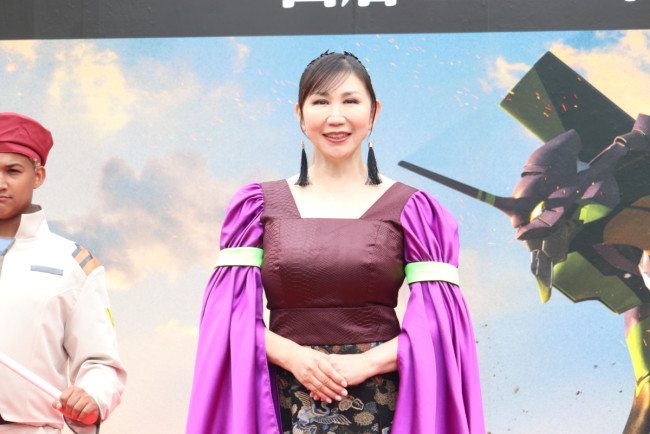 写真） 高橋洋子、“エヴァンゲリオン”風衣装でファンの前に登場