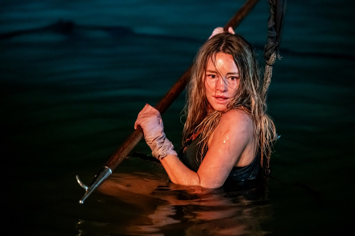 カンヌでも話題のサメ映画『デンジャラス・アニマルズ 絶望海域』本予告編＆本ポスター完成