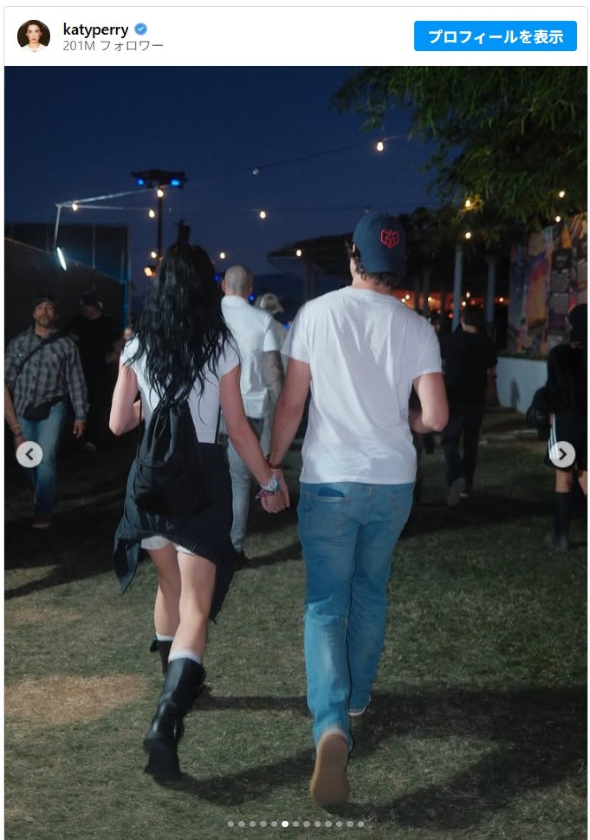 ケイティ・ペリー、恋人トルドー元カナダ首相とコーチェラでラブラブ　手つなぎ＆密着姿をシェア