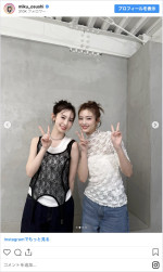 （左から）日向坂46金村美玖、櫻坂46田村保乃　※「金村美玖」インスタグラム