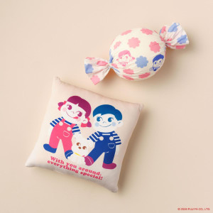 「Afternoon Tea LIVING」×ペコちゃんが初コラボ！　キャンディ形クッションなど全64種を展開