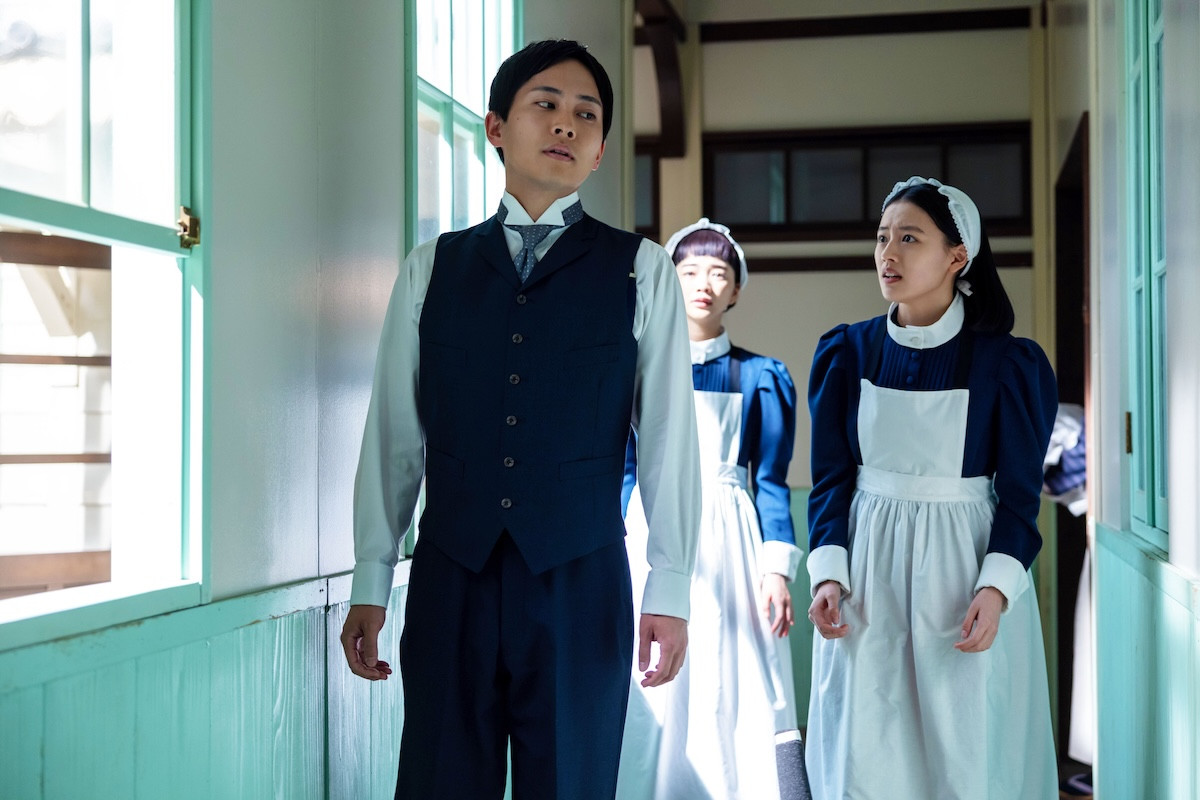 『風、薫る』敏腕看病婦“フユさん”猫背椿、意味深ラストシーンにネット心配「訳ありっぽい！」「介護してる？」
