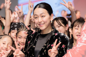 浅田真央、映画『Michael／マイケル』スペシャルキッズダンスセッションに登場